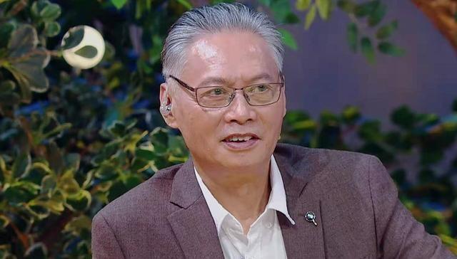 萧亚轩|《女儿3》最讨喜的男嘉宾,迄今为止无一差评,点评堪比情感专家