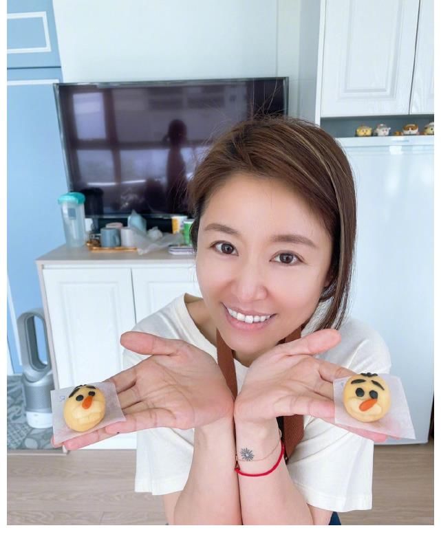 小海豚|林心如再秀廚藝，變著花樣給老公女兒做美食，霍建華父女太有口福