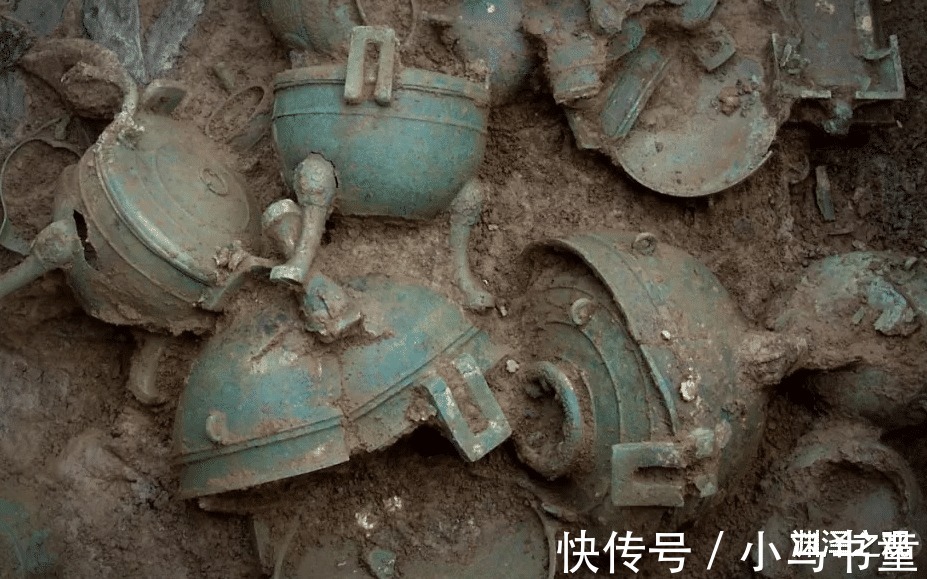 陪葬品&古代皇帝下葬后,地宫大门会被反锁,最后一个工匠如何逃出来