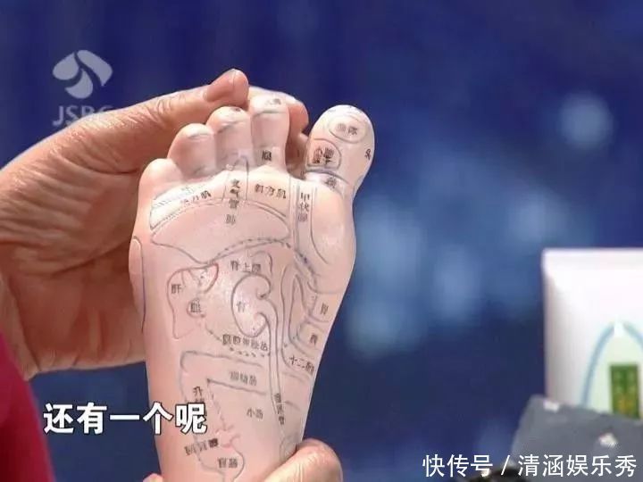 长期高血压,这个地方就长茧!每天刮5分钟,血压奇迹般降下来!