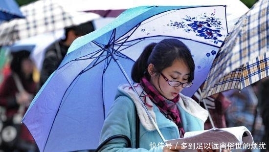 真相|清北学霸平时都看什么书?揭开背后真相,他们的书单竟惊人的相似