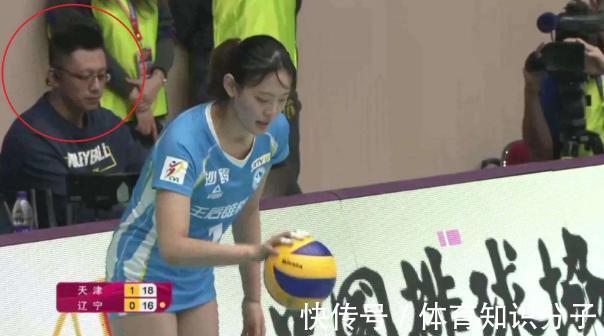 李盈莹|新女排正式集结!蔡斌集齐四大金刚护法,助他完成今年三大目标!