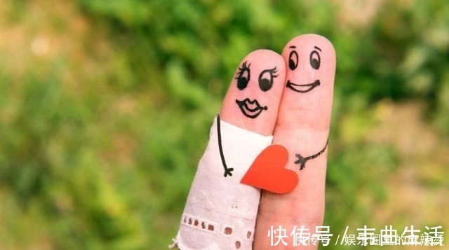 费利克斯&这部小说为何受到300万人追捧想要的烧脑元素都有,堪比大片!