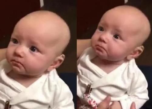 小宝宝|失聪宝宝戴上助听器的瞬间,表情五味杂陈,网友跟着一起哭了