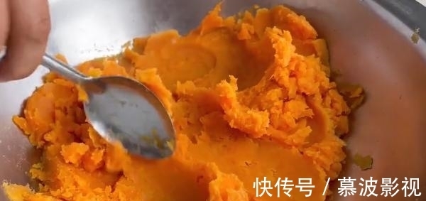 香甜|秋天，吃土豆南瓜不如吃它，才1元1斤，做成饼香甜软糯，别不懂吃