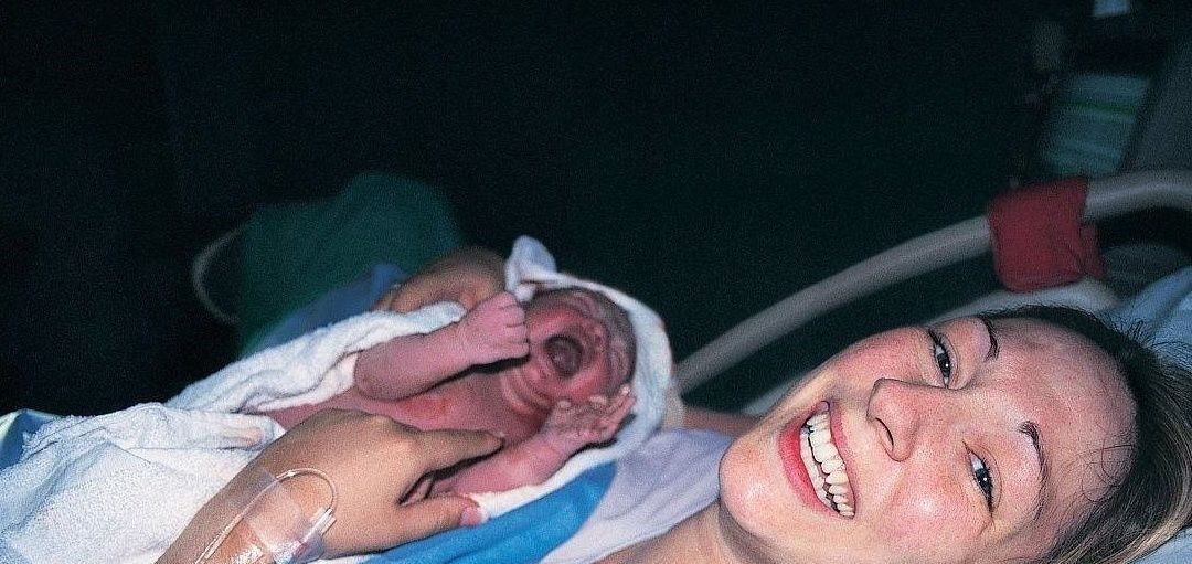 脚印|新生儿出生后,为什么要留脚印?父母别疑心,主要为了三个用处!