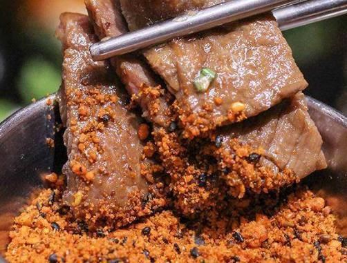  大厨|烤肉店里的“万能蘸料”咋做的？大厨来透露秘方，3步就完成