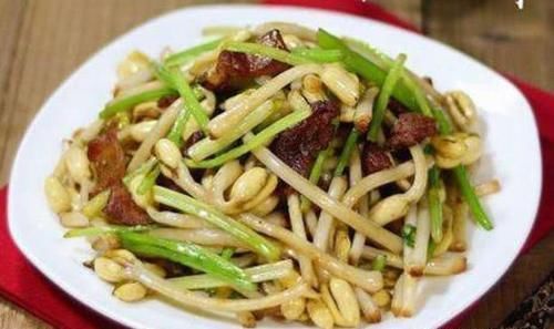 胖人晚餐多食此菜，隔三天吃一吃，排出身体毒素，肚子越吃越瘦