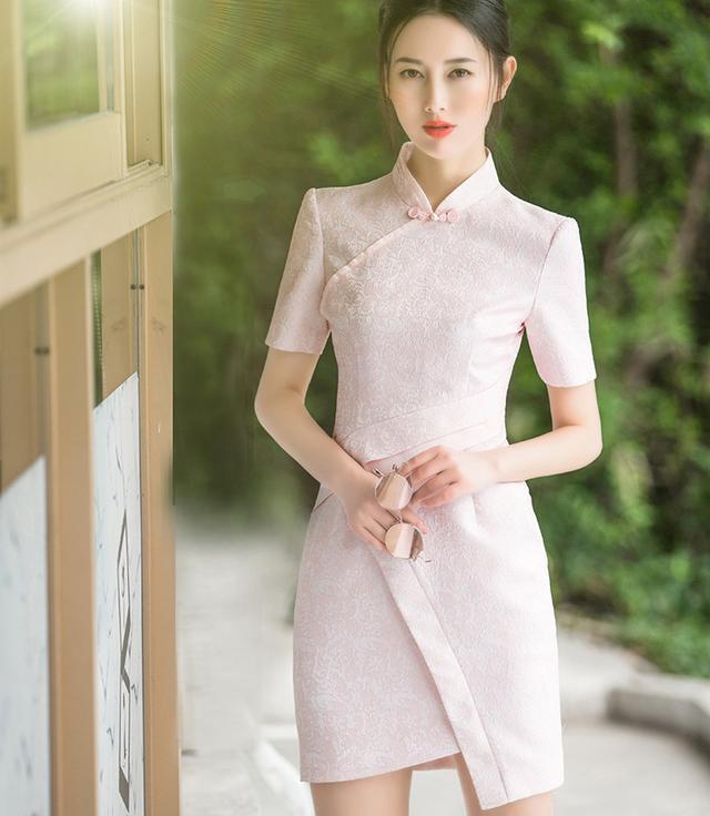 柔软|修身旗袍,演绎民国风范