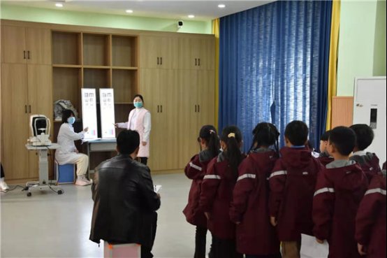 四季路第二小学爱眼护眼助孩子健康成长 全网搜