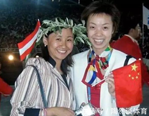奥地利|真朋友!张怡宁当千亿阔太不忘儿时落魄姐妹,坐私人飞机万里探望