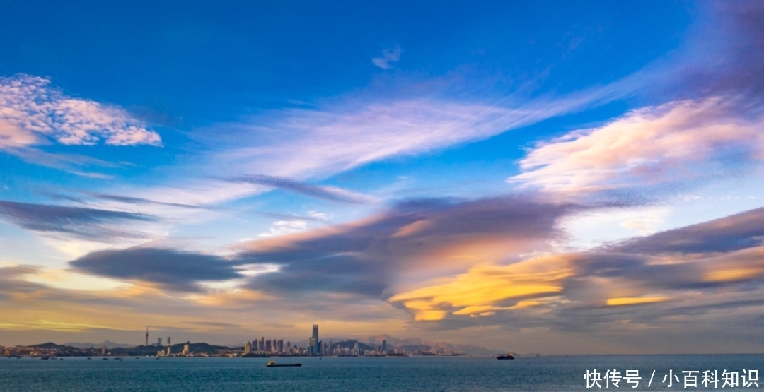 崂山 史诗级奇观！青岛现震撼荚状云，仿若外太空飞船降临