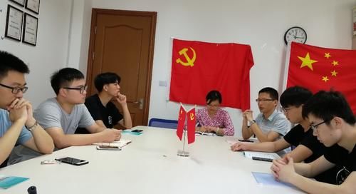 好处|大一新生加入学生会还是入党？别纠结，入党对未来发展有好处