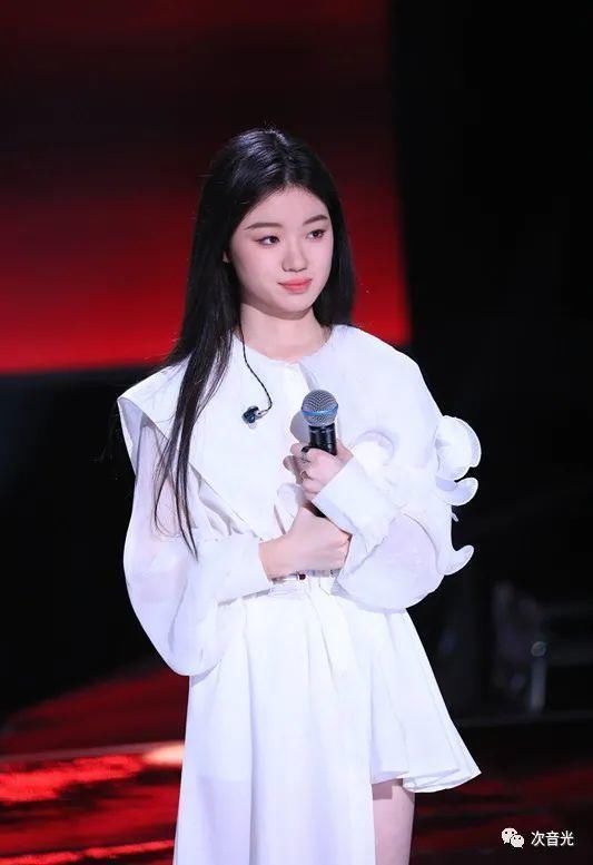 危险品|《中国好声音2020》在单依纯眼里是比赛，在李健眼里却是“危险品”