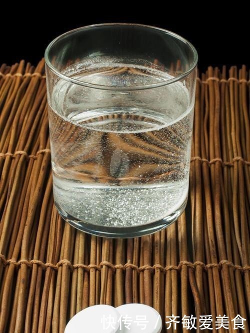 枝条|生根剂不用买,用家家都有的“小东西”,2分钟就能制出来