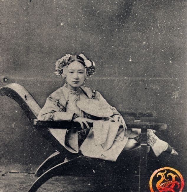 真实的青楼女子老照片大多长相漂亮,却也都是身世凄惨的可怜人