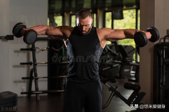 训练|练肩最好的6个动作，每周训练1次，拥有饱满宽厚的肩膀