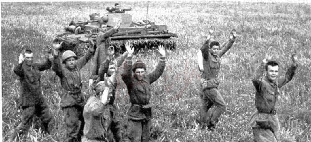 黑暗|斯大林人生最黑暗的一战,对苏军而言几乎如地狱一般,惨不忍睹