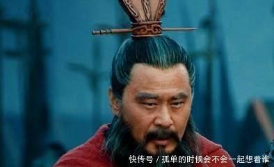 股掌|三国唯一一个令曹操感到束手无策的人，多次将曹操玩弄于股掌之中！