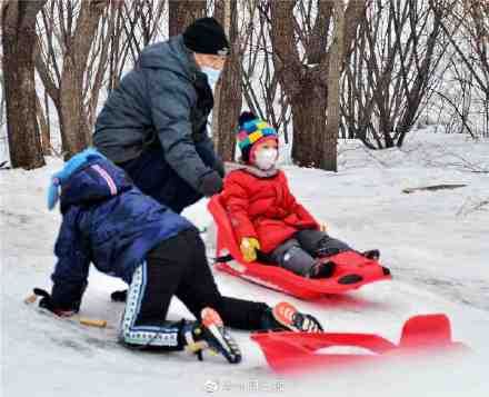 冰灯|东北人怎么玩冰雪