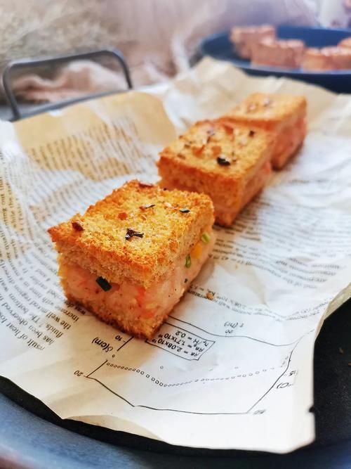  大蜜食堂｜巨好吃的蒜香面包虾～get吐司虾滑新吃法