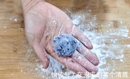 外酥|快元旦了，教你做仙豆糕，外酥里软又拉丝，家有电饼铛就能做