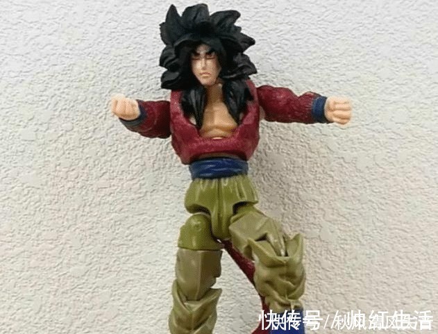 s除了“邪神saber,千斤顶佐助”,山寨手办越来越放飞自我