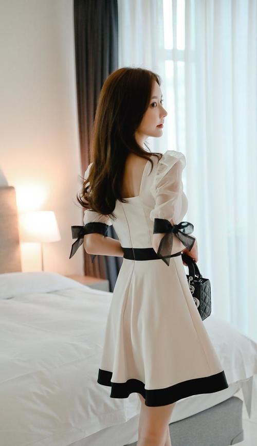 女神孙允珠轻熟风，清新可人的时尚穿搭分享