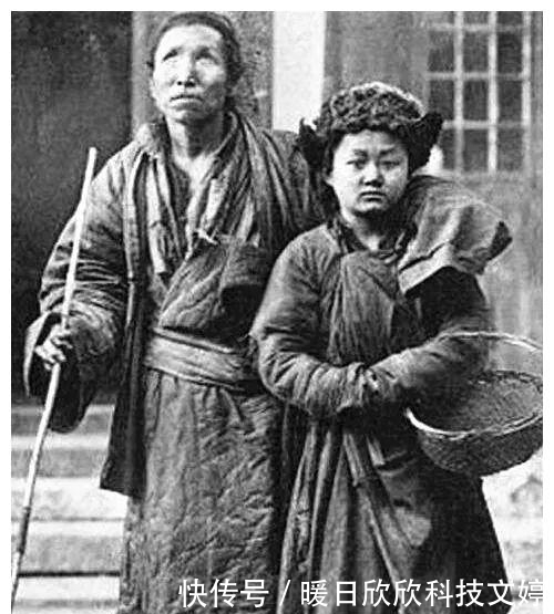 中国乞丐发展史:金庸笔下的丐帮“洪七公”身家丰厚,打狗棍是康