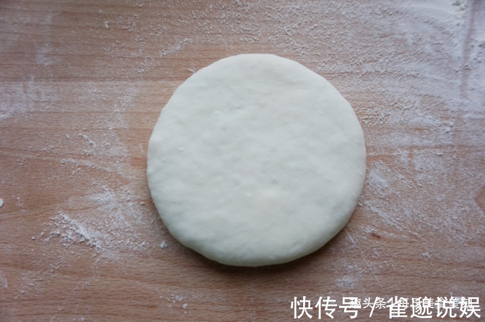韭菜鸡蛋馅饼|家常美食推荐韭菜素馅饼,皮薄馅多,酥脆香甜