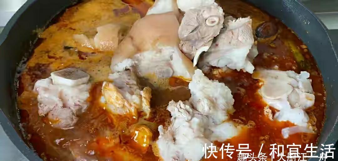 解馋|想吃酱大骨再不用去买啦，大厨教你在家做，肉烂脱骨，吃着真解馋