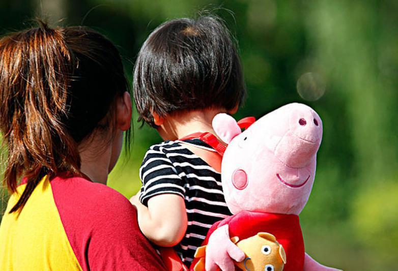 晚年生活|只生一个孩子的父母,晚年生活真的很“苦”吗事实恰恰相反