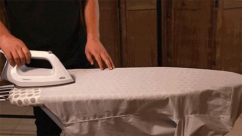 谁还买熨斗啊,洗衣液瓶剪2刀,衣服1秒变平整,太聪明了!