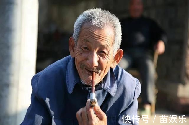 癌细胞|58岁患有肝癌活到了76岁，因坚持吃2种食物，养肝护肝提高免疫力