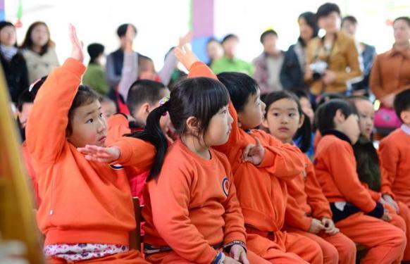 使用率|鱼爸爸给孩子取了个洋气名,孩子被起外号“好多鱼”,坑娃无疑