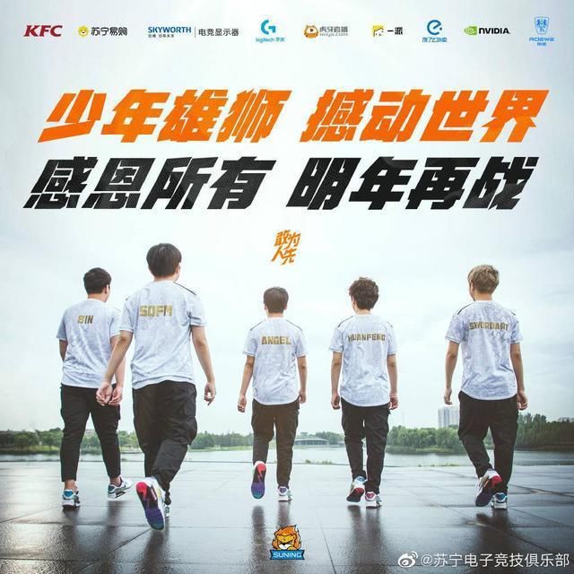 阿卡|英雄联盟S10虽然结束，但关于阿卡丽的故事还在延续