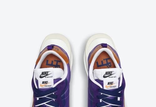全新 sacai x Nike 官图曝光！网友：再不发就没法穿了！