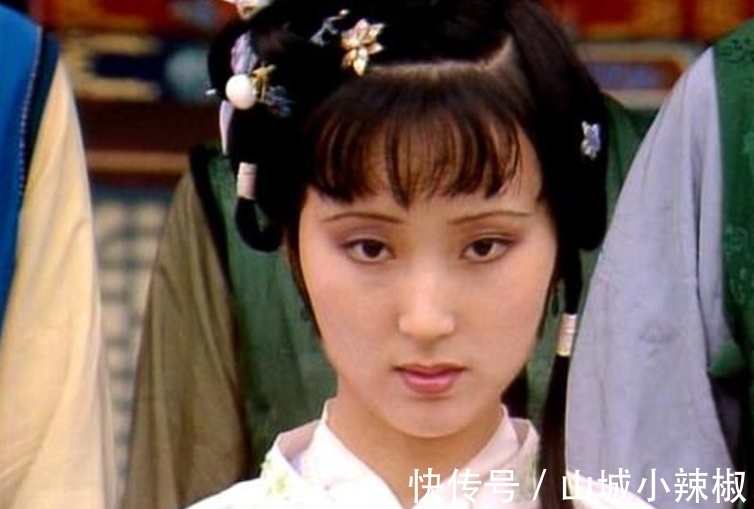 大观园&贾政到底是欣赏薛宝钗还是林黛玉,看林黛玉和史湘云闲聊就明白了