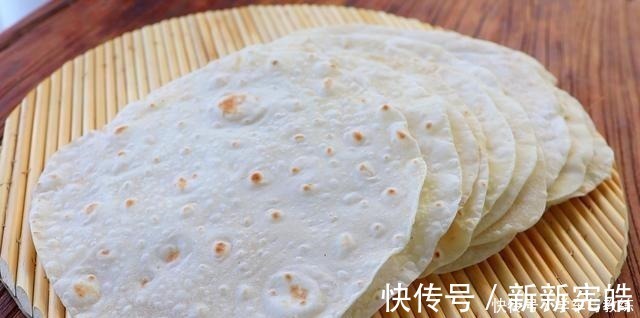 手把手教你做烙馍，烙时不用1滴油，吃的时候才叫香，柔软又筋道