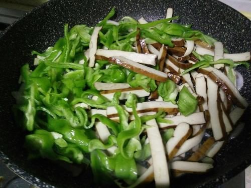 市场价6元一斤，人人吃得起，美味又下饭，蛋白质含量比猪肉还高