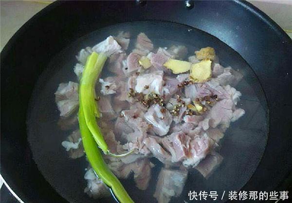 膻味|炖羊肉汤,大厨教你“3不加”,汤浓味鲜,肉质软烂,好吃无膻味