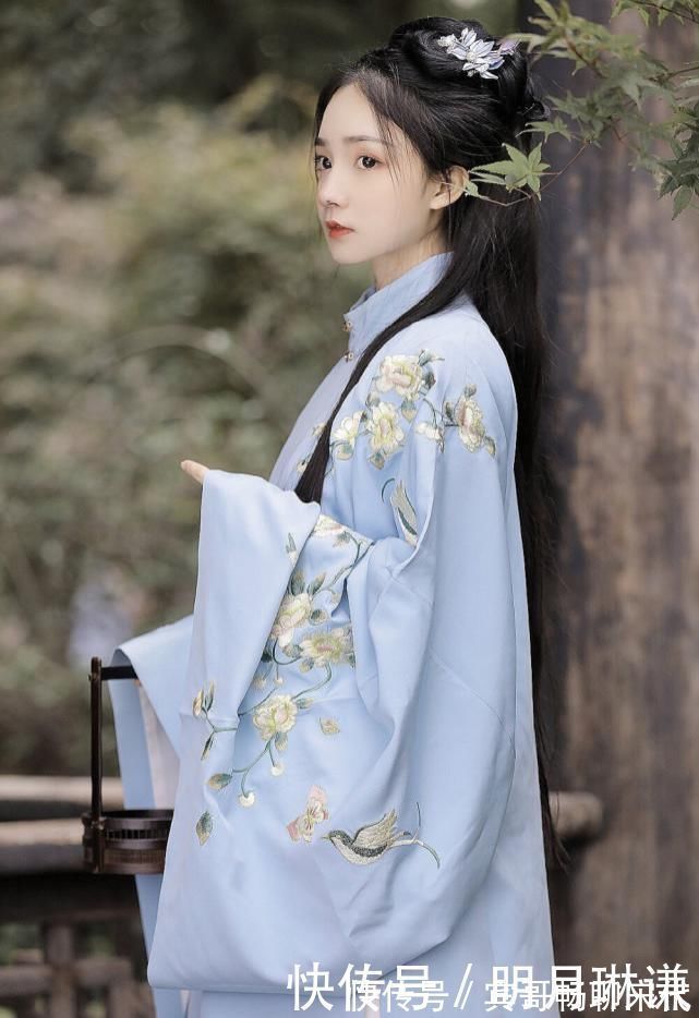 |那些令汉服小姐姐崩溃的瞬间,既搞笑又尴尬,希望你没遇到过