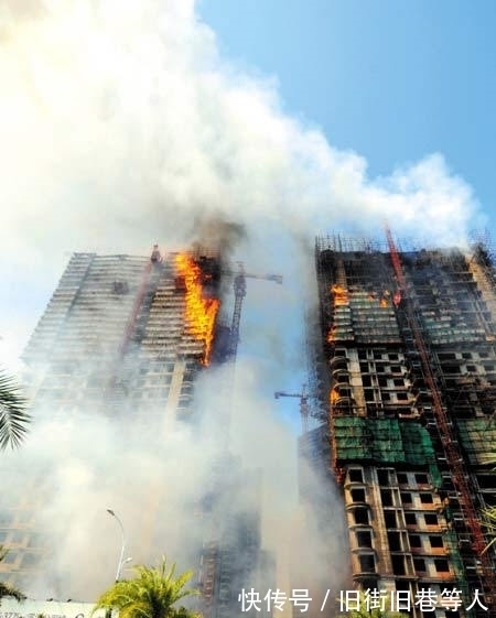 老人发明一种工具,用它下26楼只需90秒,网友:高手