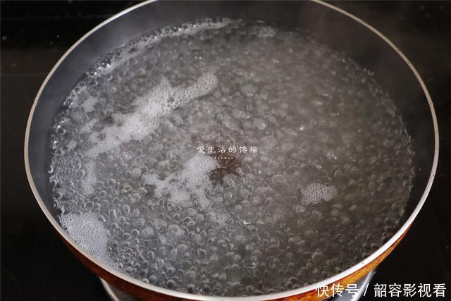 常熬夜就吃这菜,清心下火,通肠道,3元一大捆,难怪大婶抢着买