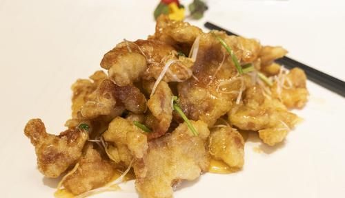 想吃锅包肉不用买，教你家常版做法，出锅酸甜可口，又香又脆