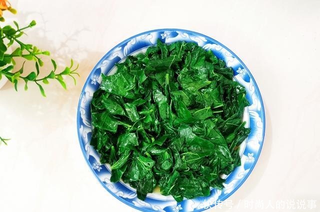 这食材只有农村才有,味道特鲜,碰到别手软,5元一斤抓紧吃