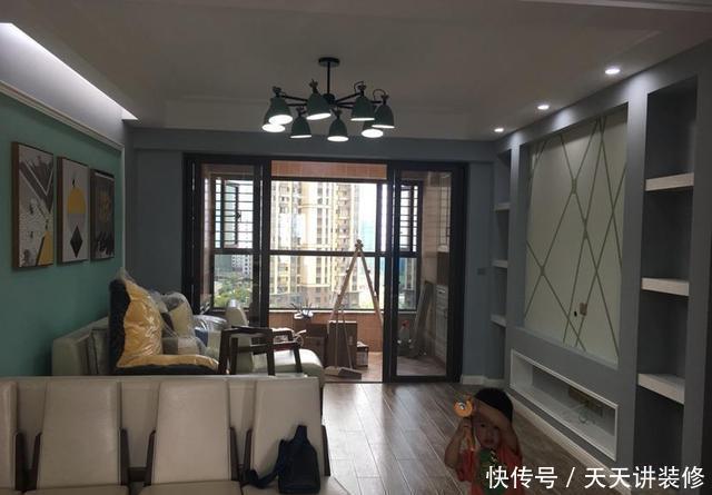 四条腿|晒晒保洁完的新房，全屋差个电视就齐了，邻居居然给电视墙打60分