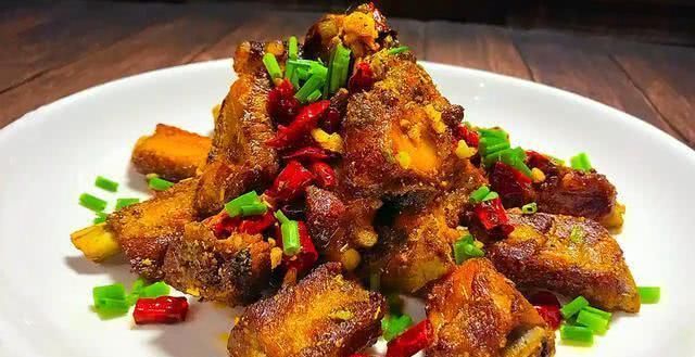 孜然|孜然排骨怎么做教你一种家常做法,嚼起來帶勁,吃着停不下来