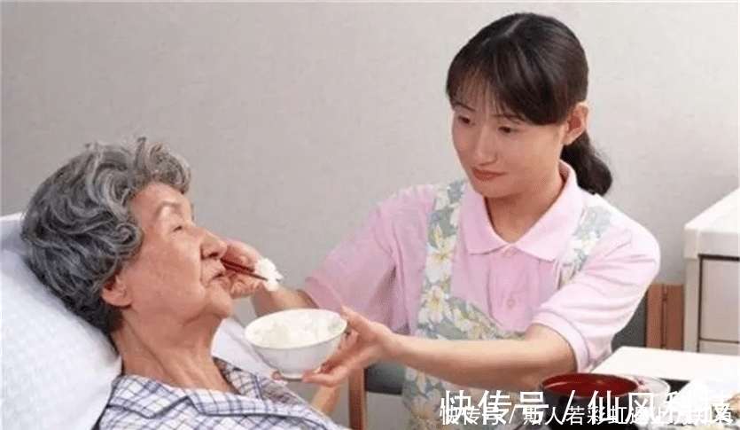 父母|护士报喜生了双胞胎儿子,宝爸听了拔腿就跑,网友:是我也得跑