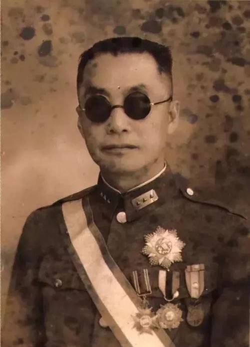 国民党|国民党省长炫技写春联,差点暴露自己,入狱后成军衔最高